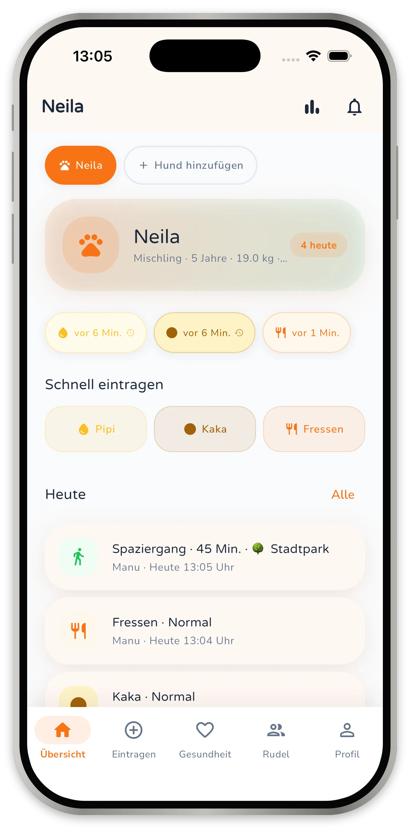 Pawly-Dashboard mit dem Hundeprofil oben, drei Status-Pillen und dem Heute-Feed mit Spaziergang, Fressen und Kaka.